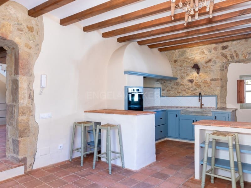 5 bedroom Villa for sale in Pals with pool garage - € 1,150,000 (Ref: 9783711)