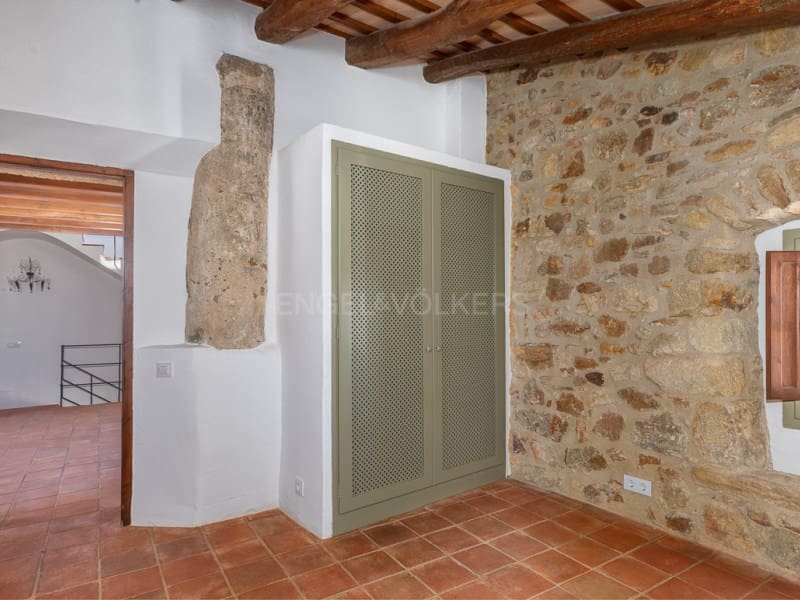 5 bedroom Villa for sale in Pals with pool garage - € 1,150,000 (Ref: 9783711)