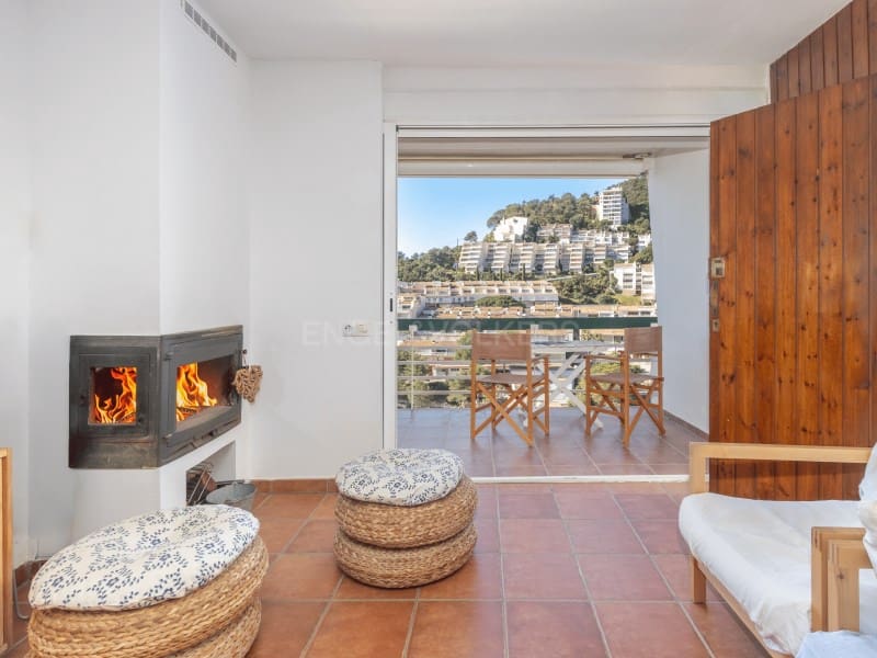 Ático de 2 habitaciones en Tossa de Mar en venta - 250.000 € (Ref: 9783712)