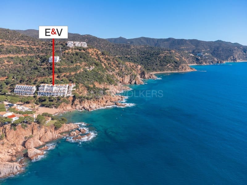 Ático de 2 habitaciones en Tossa de Mar en venta - 250.000 € (Ref: 9783712)
