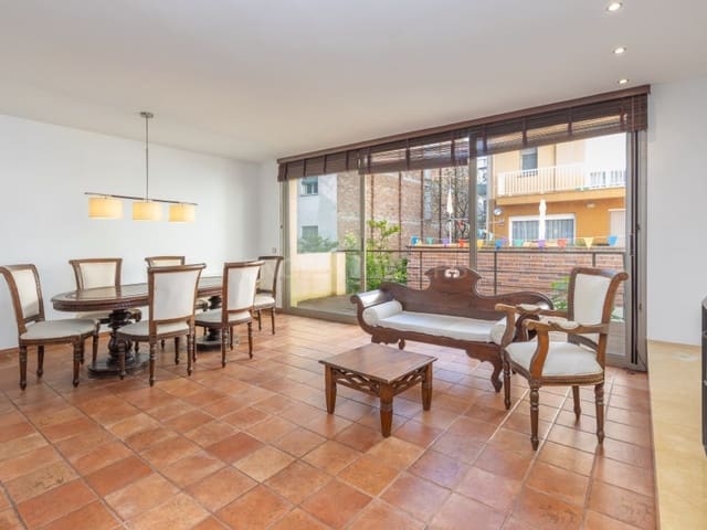 3 soveværelse Lejlighed til salg i Blanes - € 300.000 (Ref: 9804198)