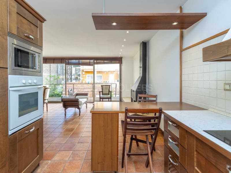 3 soveværelse Lejlighed til salg i Blanes - € 300.000 (Ref: 9804198)