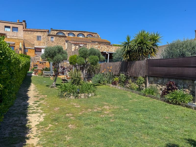 3 makuuhuone Omakotitalo myytävänä paikassa Pals - 395 000 € (Ref: 9806363)