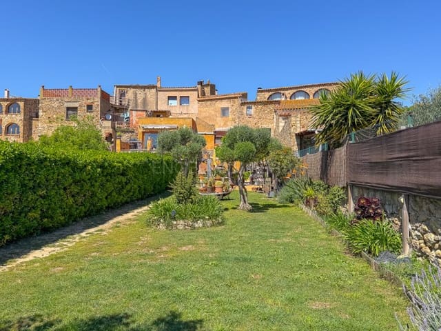 3 makuuhuone Omakotitalo myytävänä paikassa Pals - 395 000 € (Ref: 9806363)