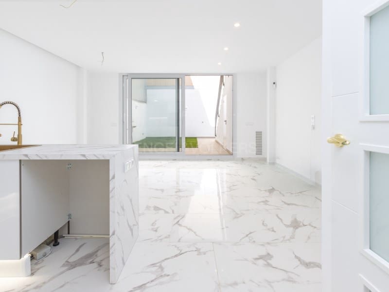 5 makuuhuone Huvila myytävänä paikassa Blanes - 575 000 € (Ref: 9806364)