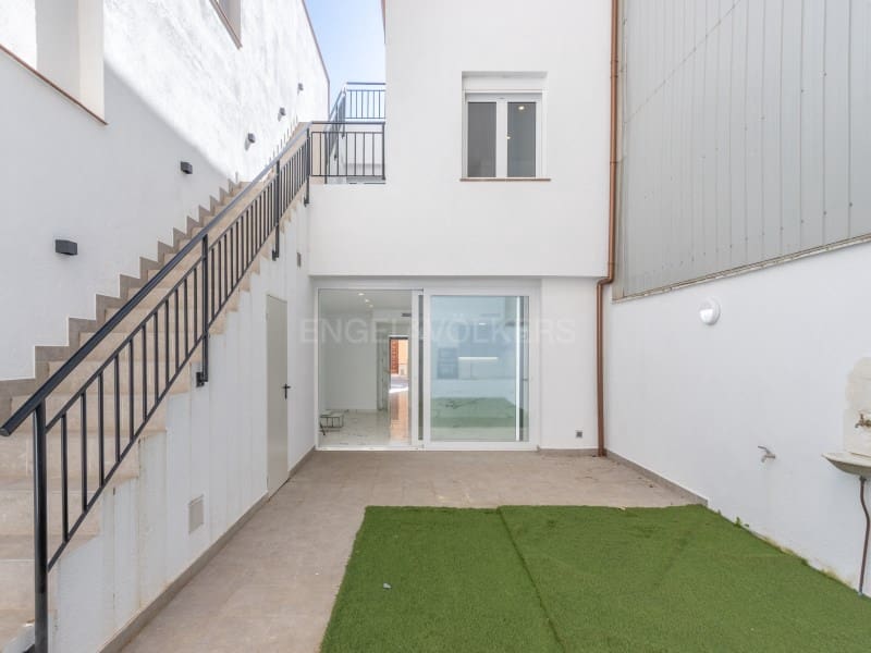 5 makuuhuone Huvila myytävänä paikassa Blanes - 575 000 € (Ref: 9806364)