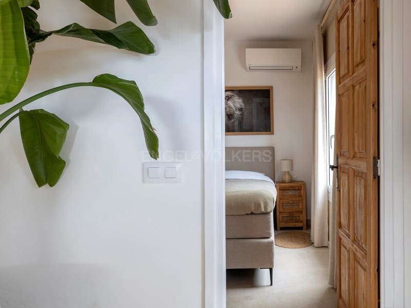 5 slaapkamer Villa te koop in Vall-llobrega met zwembad garage - € 1.975.000 (Ref: 9806370)