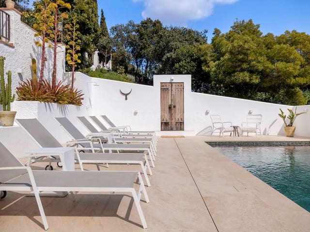 5 slaapkamer Villa te koop in Vall-llobrega met zwembad garage - € 1.975.000 (Ref: 9806370)