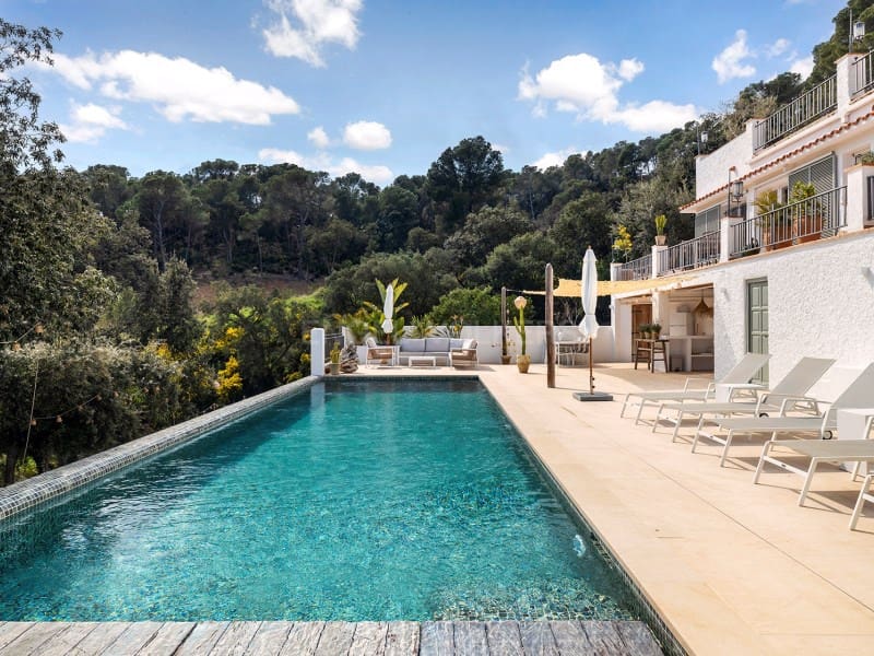 5 slaapkamer Villa te koop in Vall-llobrega met zwembad garage - € 1.975.000 (Ref: 9806370)