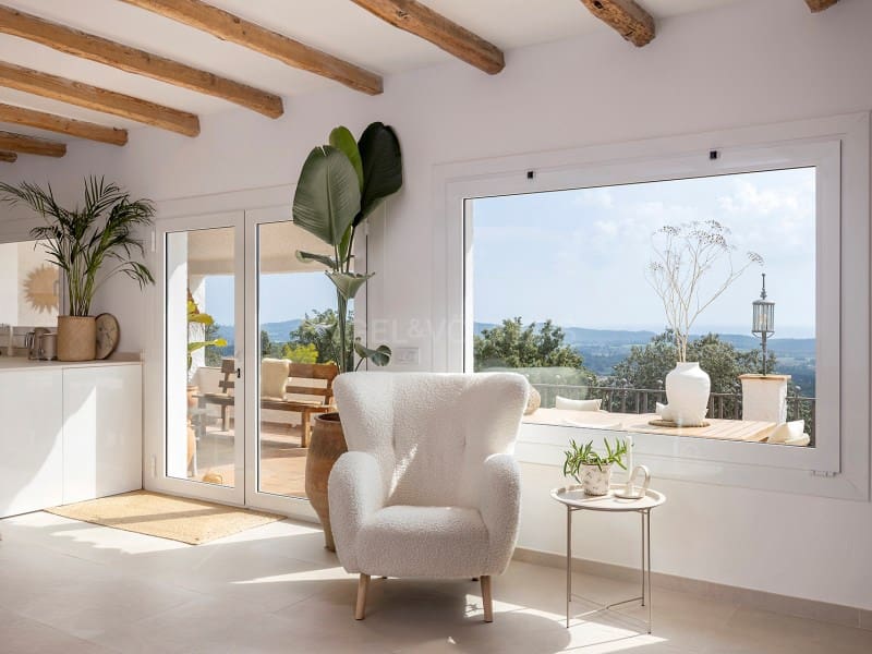 5 slaapkamer Villa te koop in Vall-llobrega met zwembad garage - € 1.975.000 (Ref: 9806370)