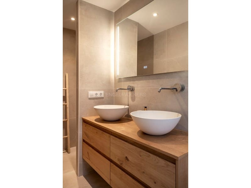 5 slaapkamer Villa te koop in Vall-llobrega met zwembad garage - € 1.975.000 (Ref: 9806370)