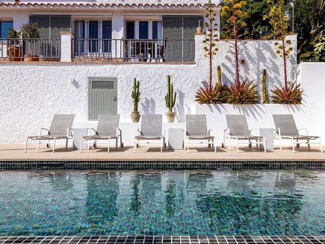 5 slaapkamer Villa te koop in Vall-llobrega met zwembad garage - € 1.975.000 (Ref: 9806370)