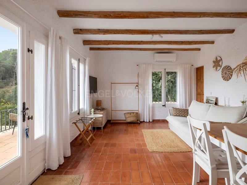 5 slaapkamer Villa te koop in Vall-llobrega met zwembad garage - € 1.975.000 (Ref: 9806370)