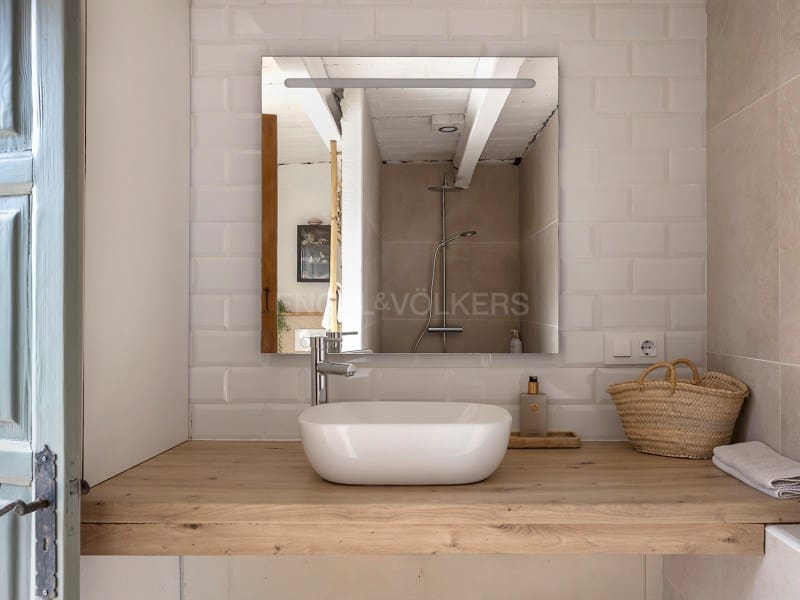 5 slaapkamer Villa te koop in Vall-llobrega met zwembad garage - € 1.975.000 (Ref: 9806370)