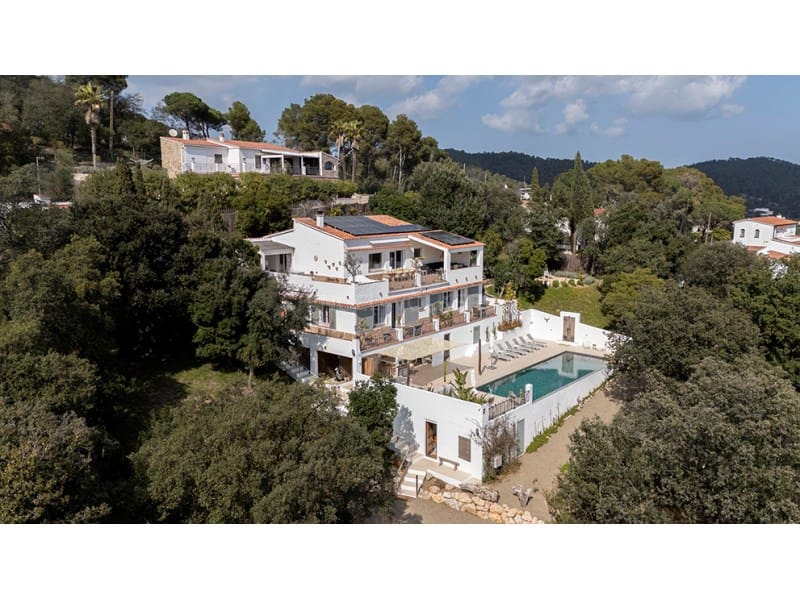 5 slaapkamer Villa te koop in Vall-llobrega met zwembad garage - € 1.975.000 (Ref: 9806370)