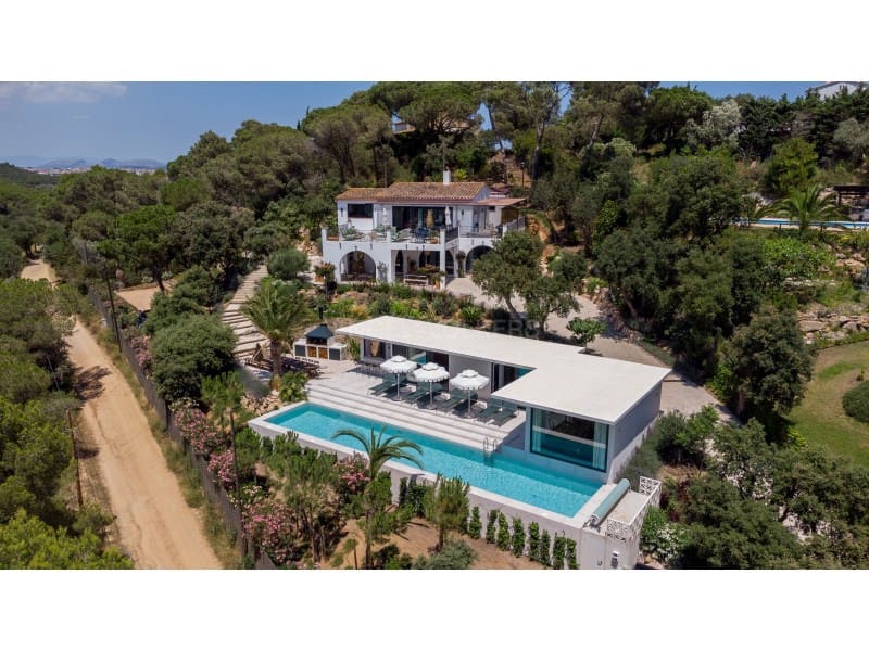 7 chambre Villa/Maison à vendre à Calella de Palafrugell avec piscine garage - 3 575 000 € (Ref: 9806371)