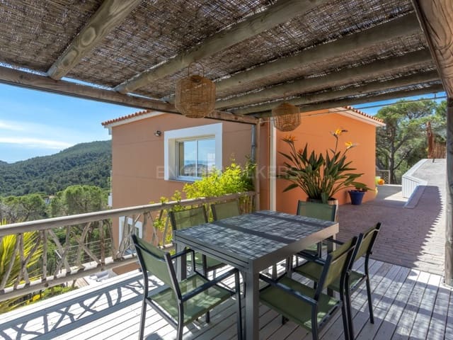 3 soveværelse Villa til salg i Sant Feliu de Guíxols med swimmingpool garage - € 645.000 (Ref: 9806372)