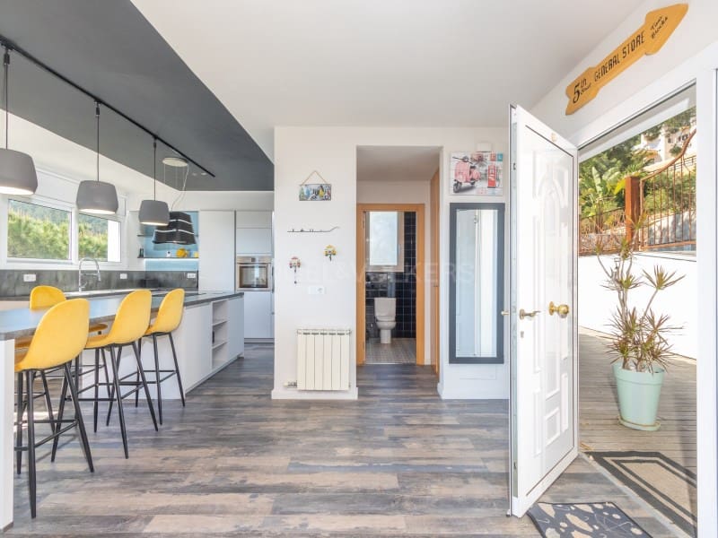 3 soveværelse Villa til salg i Sant Feliu de Guixols med swimmingpool garage - € 645.000 (Ref: 9806372)