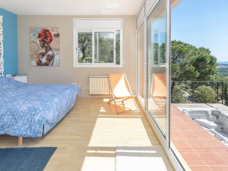 3 soveværelse Villa til salg i Sant Feliu de Guixols med swimmingpool garage - € 645.000 (Ref: 9806372)