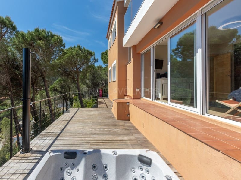 3 soveværelse Villa til salg i Sant Feliu de Guixols med swimmingpool garage - € 645.000 (Ref: 9806372)