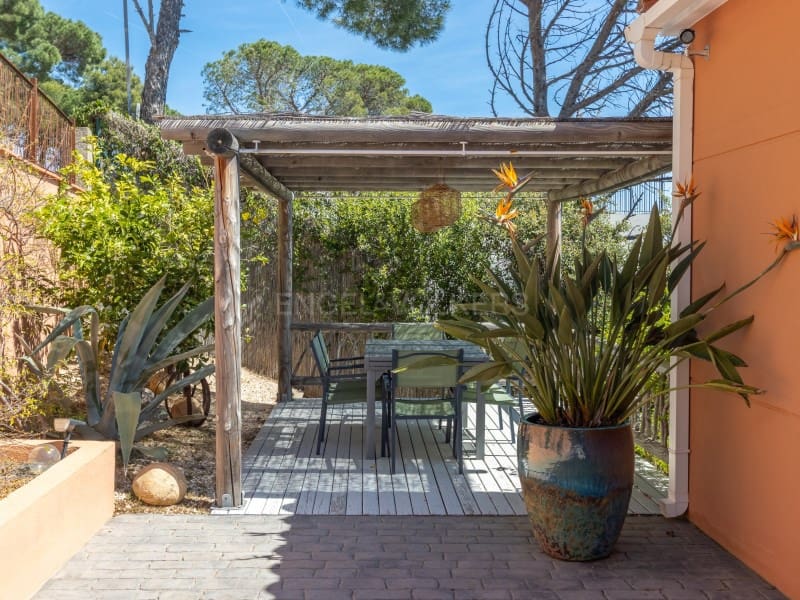 3 soveværelse Villa til salg i Sant Feliu de Guixols med swimmingpool garage - € 645.000 (Ref: 9806372)