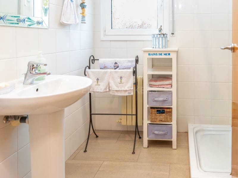 5 Zimmer Villa zu verkaufen in Lloret de Mar mit Pool Garage - 790.000 € (Ref: 9808010)