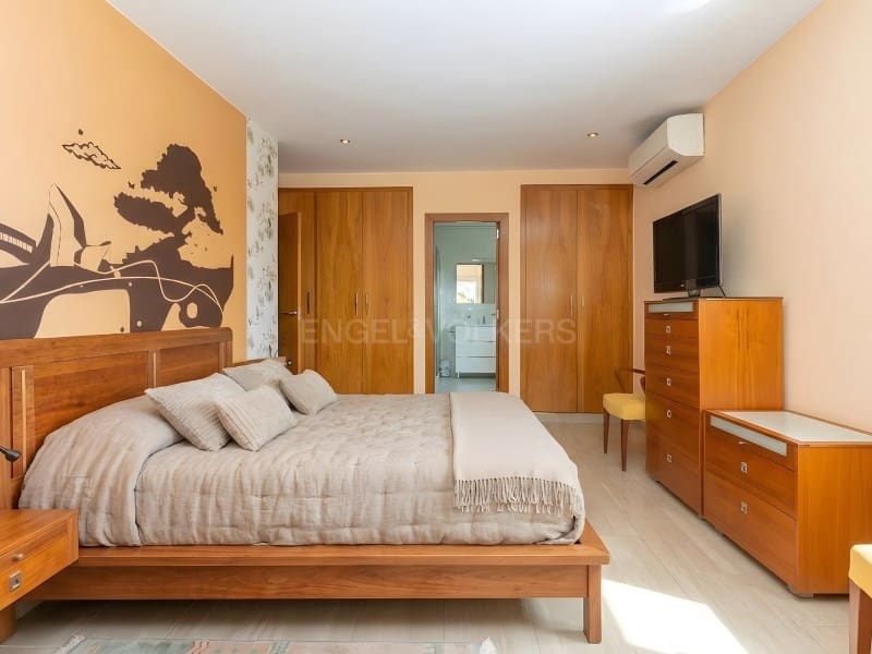 5 Zimmer Villa zu verkaufen in Lloret de Mar mit Pool Garage - 790.000 € (Ref: 9808010)