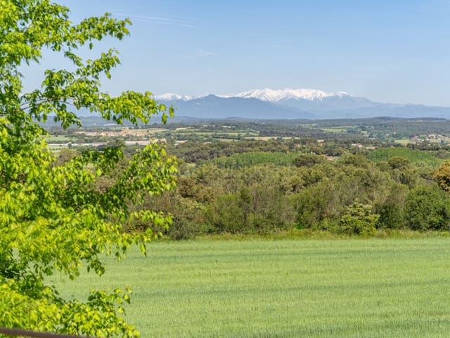 6 bedroom Finca/Country House for sale in Foixà - € 1,050,000 (Ref: 9811472)