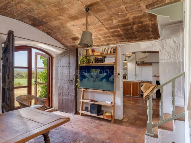 6 bedroom Finca/Country House for sale in Foixà - € 1,050,000 (Ref: 9811472)