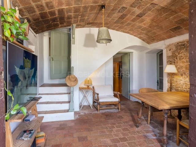 6 bedroom Finca/Country House for sale in Foixà - € 1,050,000 (Ref: 9811472)
