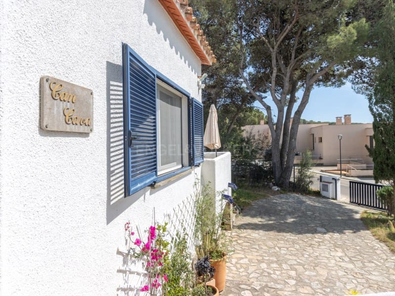4 soveværelse Villa til salg i L'Escala - € 720.000 (Ref: 9811473)