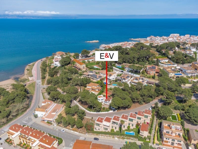 4 soveværelse Villa til salg i L'Escala - € 720.000 (Ref: 9811473)