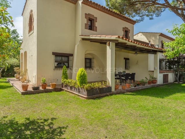 3 slaapkamer Huis te koop in Pals met zwembad garage - € 650.000 (Ref: 9817965)