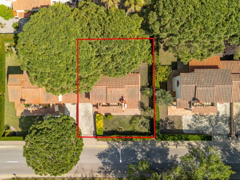 3 slaapkamer Huis te koop in Pals met zwembad garage - € 650.000 (Ref: 9817965)