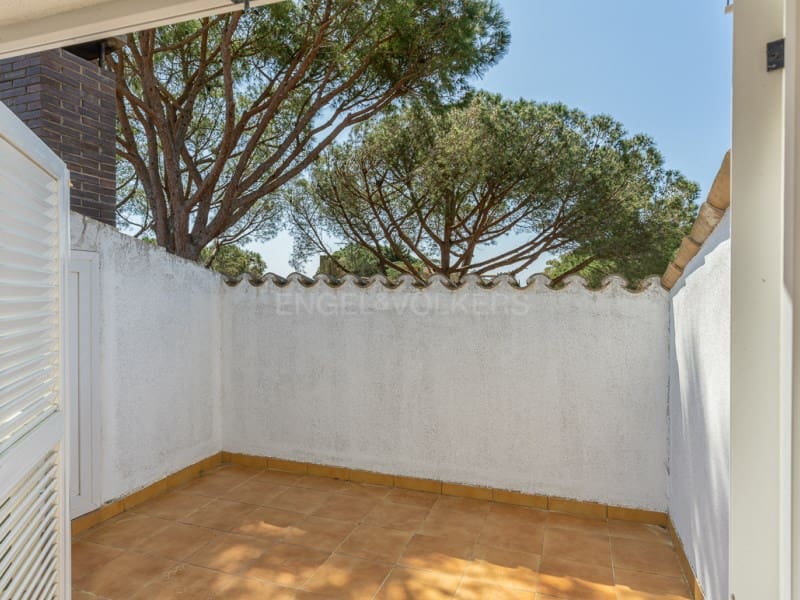 5 bedroom Townhouse for sale in Llafranc with pool garage - € 645,000 (Ref: 9831210)