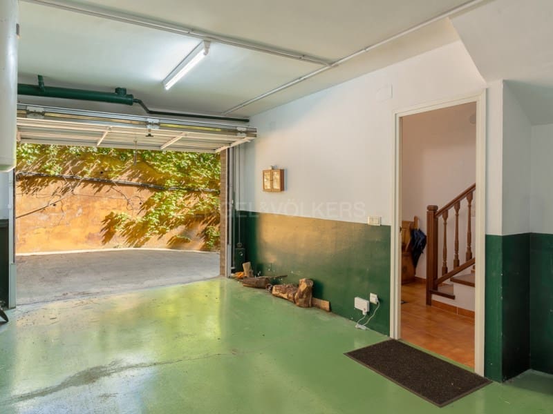 5 bedroom Townhouse for sale in Llafranc with pool garage - € 645,000 (Ref: 9831210)