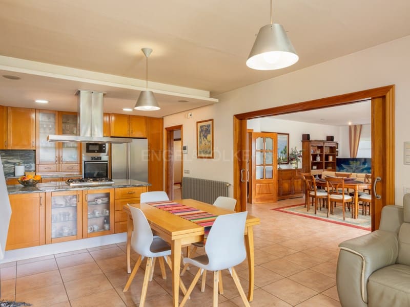 5 bedroom Villa for sale in Mont-ras with pool garage - € 1,500,000 (Ref: 9831211)