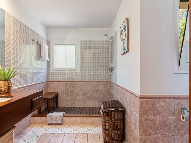 5 bedroom Villa for sale in Mont-ras with pool garage - € 1,500,000 (Ref: 9831211)