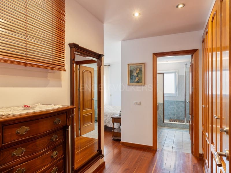 5 bedroom Villa for sale in Mont-ras with pool garage - € 1,500,000 (Ref: 9831211)