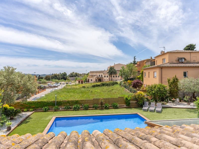 5 bedroom Villa for sale in Mont-ras with pool garage - € 1,500,000 (Ref: 9831211)