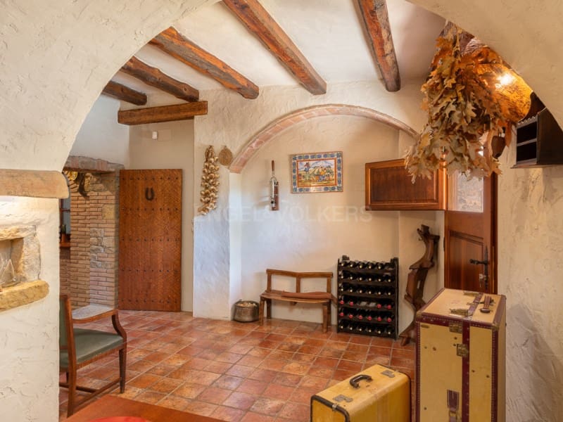 5 bedroom Villa for sale in Mont-ras with pool garage - € 1,500,000 (Ref: 9831211)