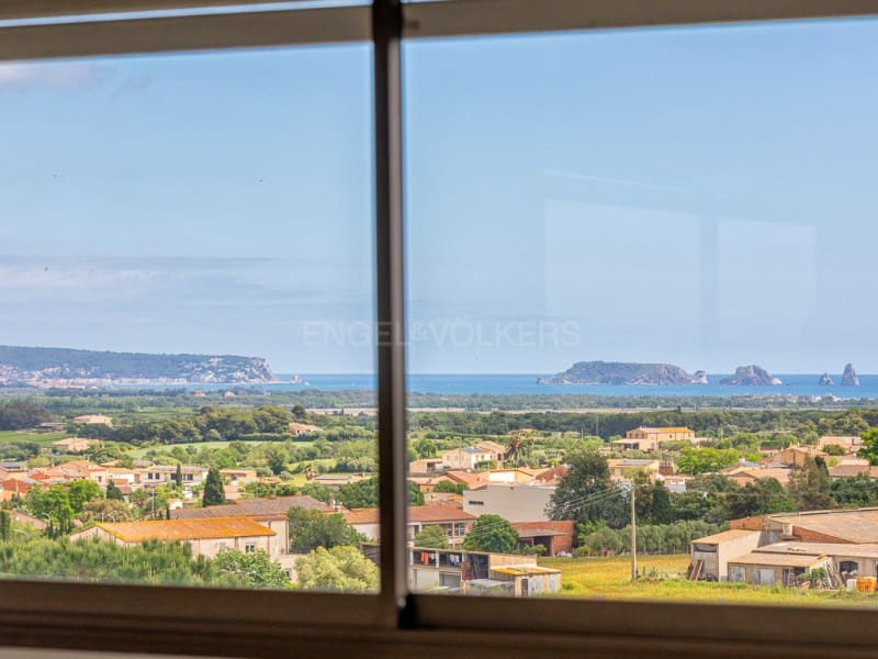 6 bedroom Villa for sale in Pals with garage - € 1,750,000 (Ref: 9831212)