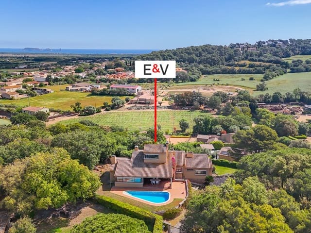 6 soverom Villa til salgs i Pals med garasje - € 1 750 000 (Ref: 9831212)