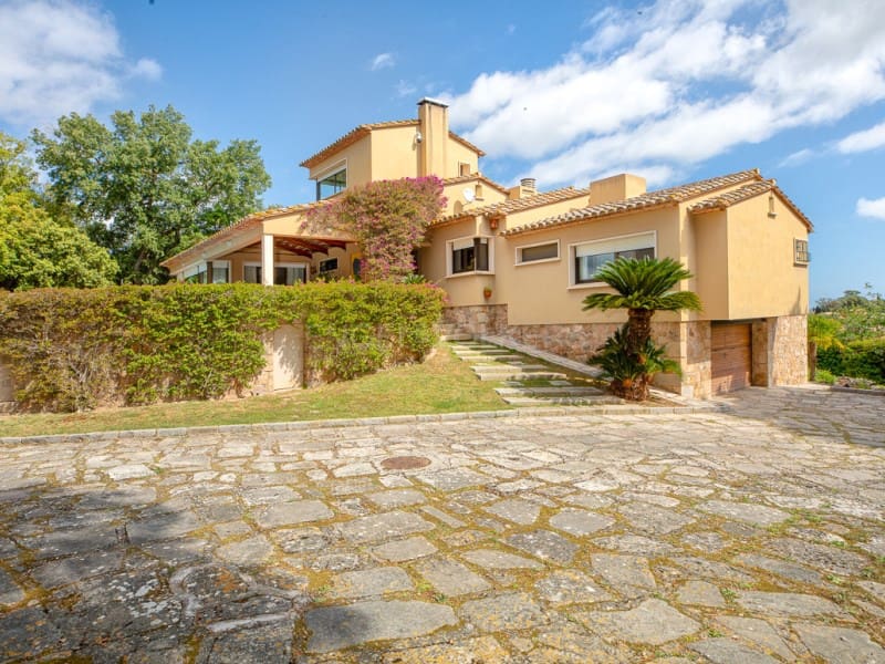 6 bedroom Villa for sale in Pals with garage - € 1,750,000 (Ref: 9831212)