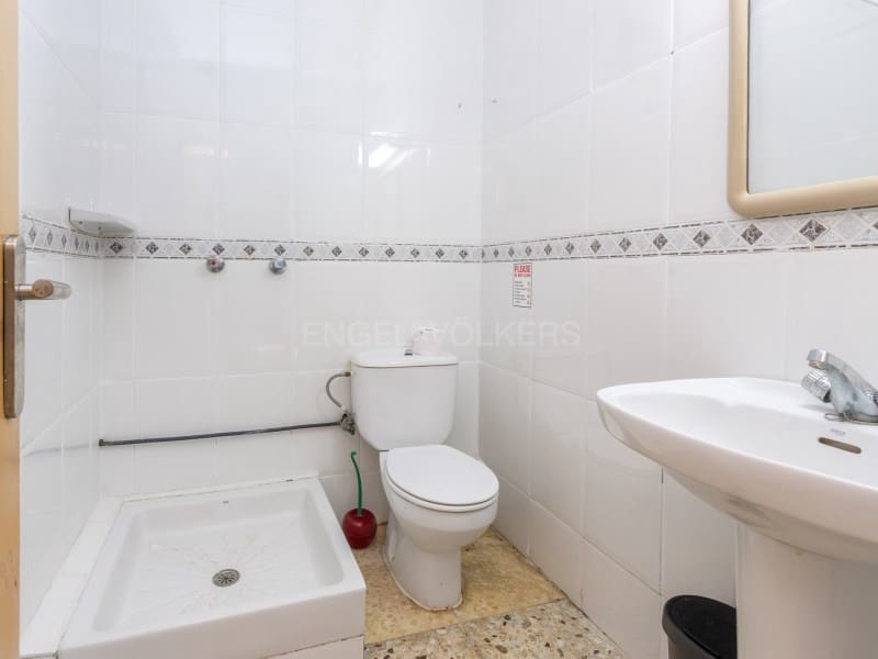 8 bedroom Villa for sale in Lloret de Mar with pool garage - € 495,000 (Ref: 9833696)