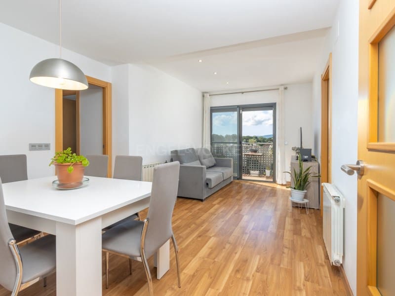 3 bedroom Flat for sale in Sils - € 225,000 (Ref: 9839286)