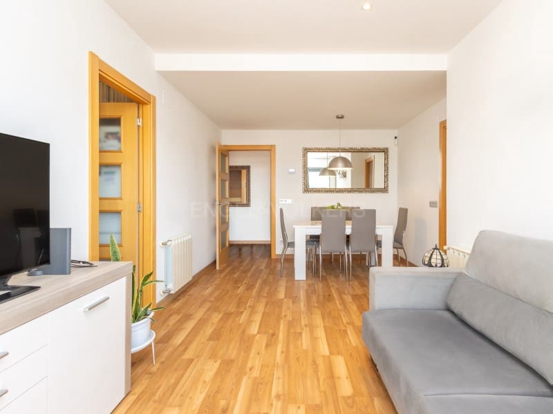3 bedroom Flat for sale in Sils - € 225,000 (Ref: 9839286)