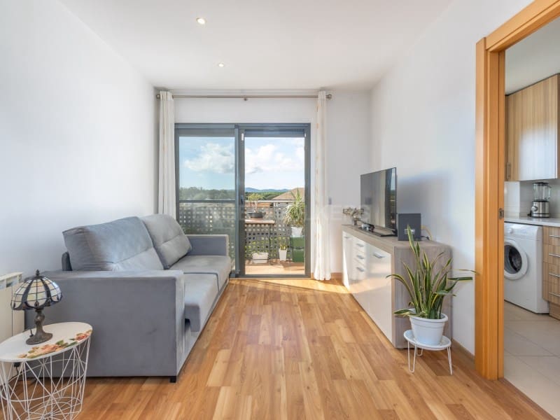 3 bedroom Flat for sale in Sils - € 225,000 (Ref: 9839286)
