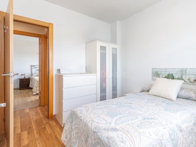 3 bedroom Flat for sale in Sils - € 225,000 (Ref: 9839286)