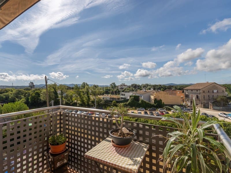 3 bedroom Flat for sale in Sils - € 225,000 (Ref: 9839286)
